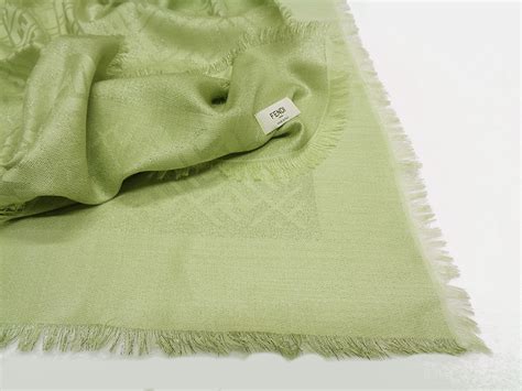 foulard fendi disegno labirinto colore verde|Foulard in Seta di lusso da Donna .